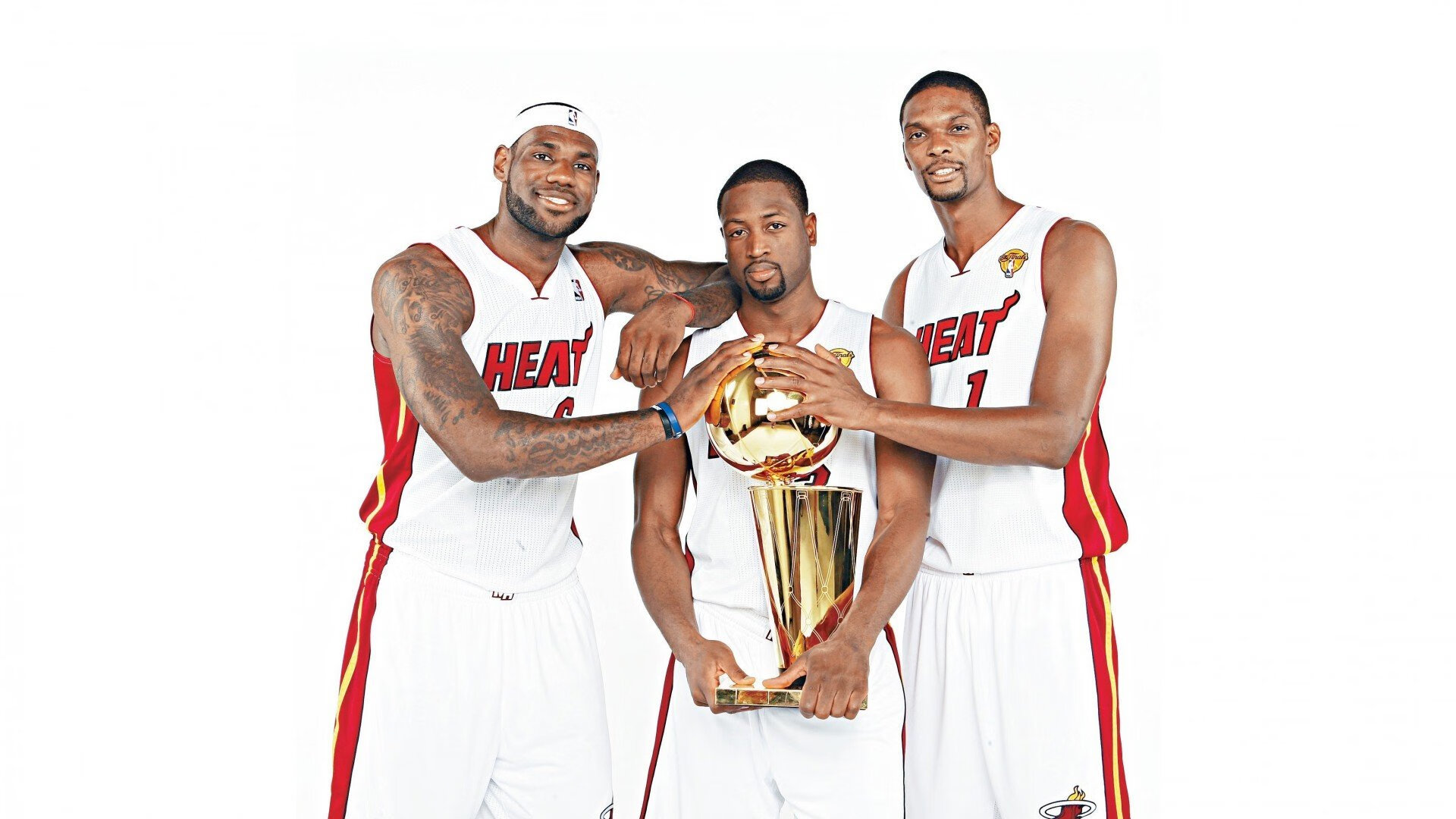 布克表示太阳要保持专注打好每一场，太阳靠布克还是保罗